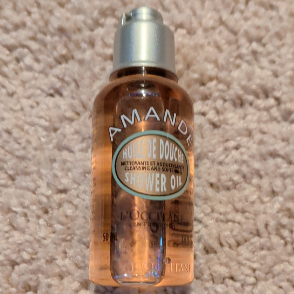 L'OCCITANE Hand Cream And Shower Oil With Floral Cosmetic Bag - Picture 2 of 5